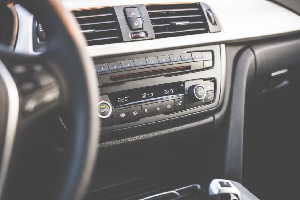 3 Things to Look for When Choosing a Car Stereo